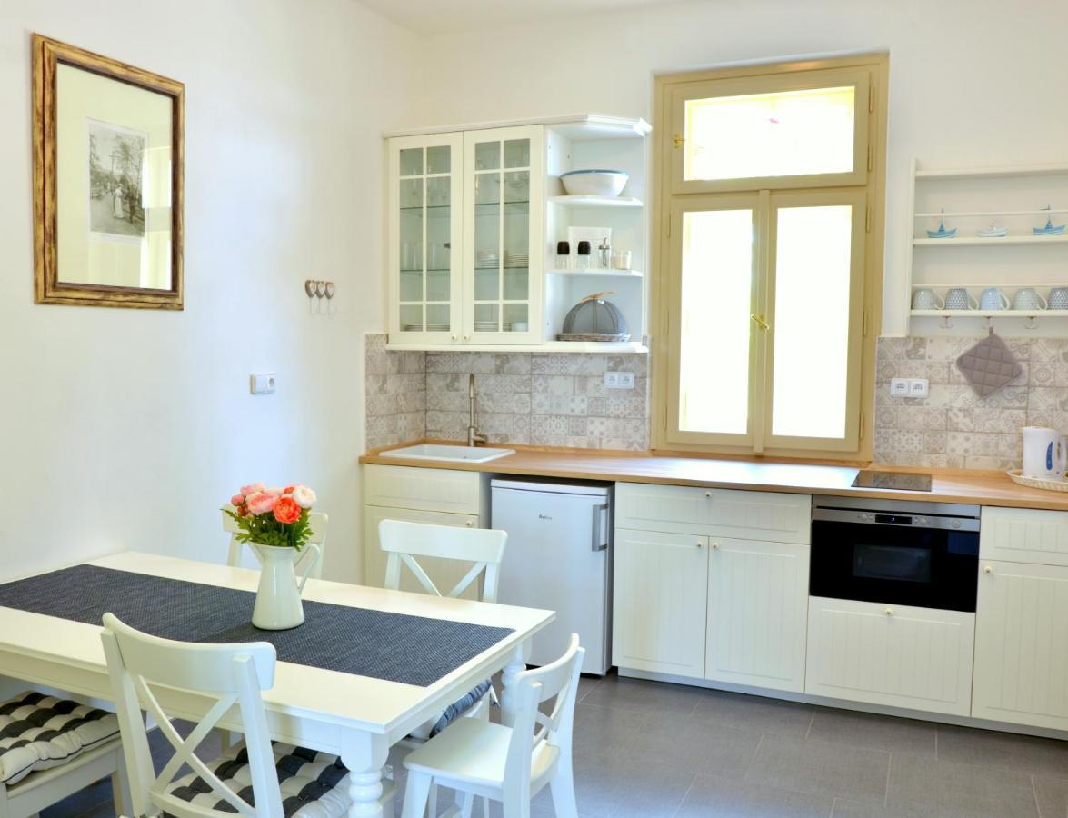 Apartmány Vila Mánička Kácov Exterior foto